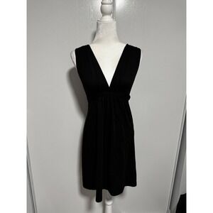 Black Sleeveless Dress Embroidered Accents V Neck Summer Casual size‎ Medium